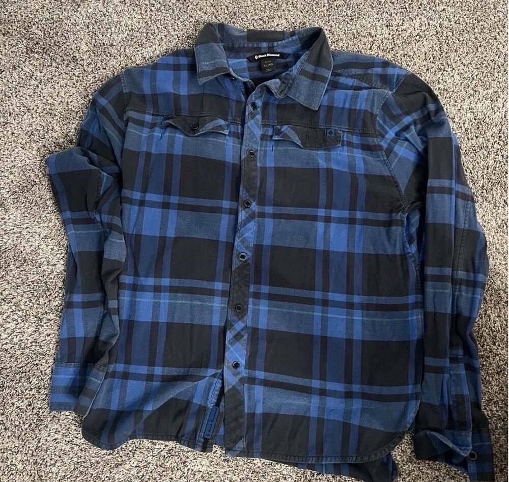 Black Diamond Plaid Long Sleeve Button Down Shirt Size XL Blue Black